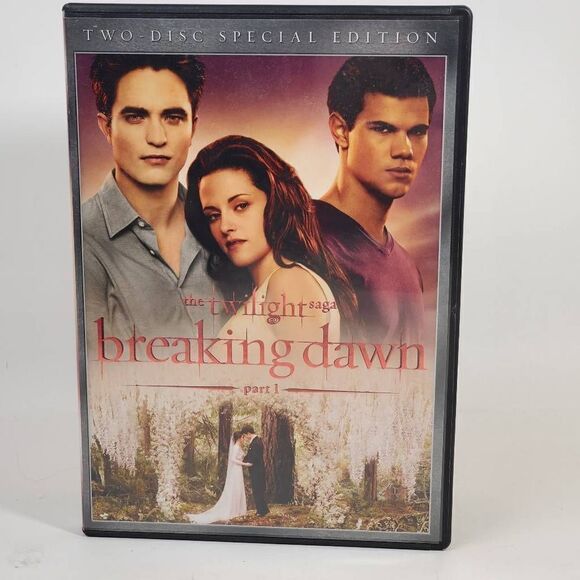 The Twilight Saga: Breaking Dawn part 1 (2011 Film) 2 Disc SE [DVD] - Picture 1 of 3